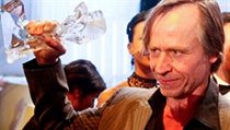 Karel Roden s cenou Český lev za film Hlídač č. 47. | na serveru Lidovky.cz | aktuální zprávy