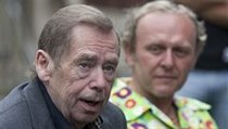 Natáčení filmu Odcházení: Václav Havel a Jaroslav Dušek. | na serveru Lidovky.cz | aktuální zprávy