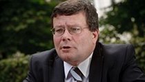Ministr obrany Alexandr Vondra. | na serveru Lidovky.cz | aktuální zprávy