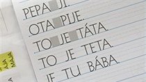 Prvňáci zkouší nový druh písma s názvem Comenia Script. | na serveru Lidovky.cz | aktuální zprávy