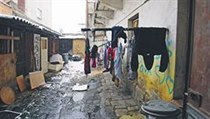 Romská ghetta v Novém Bydžově nejsou, ale některá zákoutí je připomínají. | na serveru Lidovky.cz | aktuální zprávy