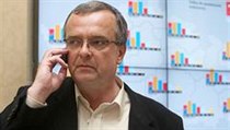 Miloslav Kalousek ve volebním štábu TOP 09. | na serveru Lidovky.cz | aktuální zprávy