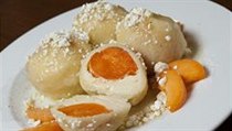 Meruňkové knedlíky | na serveru Lidovky.cz | aktuální zprávy