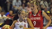 MS v basketbale žen: Česko - Rusko (vpravo je Hana Horáková) | na serveru Lidovky.cz | aktuální zprávy