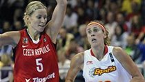 Česko - Španělsko (zleva: Ivana Večeřová, Amaya Valdemorová) | na serveru Lidovky.cz | aktuální zprávy