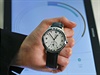 Model hodinek Helvetica No1 Bold Smart od výcarské znaky Mondaine na výstav...