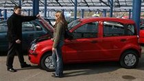 Autobazar - ilustrační foto. | na serveru Lidovky.cz | aktuální zprávy