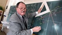 Návrh Věcí veřejných na náborový příspěvek 180 tisíc korun pro nové učitele nezískal podporu koaličních partnerů. | na serveru Lidovky.cz | aktuální zprávy