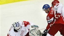 Čajánek ohrožuje dánského brankáře Galbraitha. | na serveru Lidovky.cz | aktuální zprávy