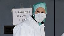 Francouzsk forenzn expertka ve tbu ptracho tmu v Seyne-les-Alpes.