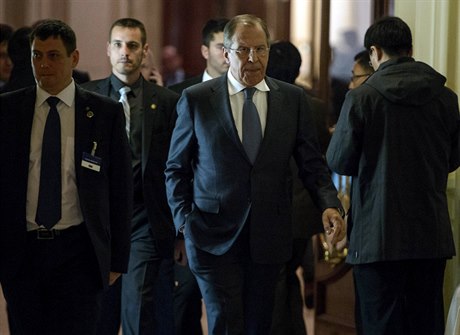 Ruský ministr zahranií Sergej Lavrov na konferenci v Lausanne