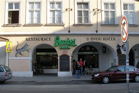 Restaurace a pivovar U dvou koek na Uhelném trhu v Praze.