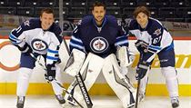 Česká enkláva ve Winnipegu. Zleva: Jiří Tlustý, Ondřej Pavelec, Michael Frolík. | na serveru Lidovky.cz | aktuální zprávy