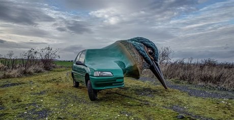 Luká Rittstein: Vnitní hlas (2012). Highway series. Ocel, laminát, Peugeot,...