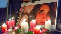 Pieta. Brutální vražda studentky Özgecan Aslanové vyvolala v Turecku velké... | na serveru Lidovky.cz | aktuální zprávy
