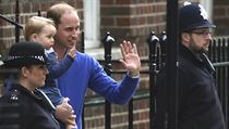 Dv generace budoucch britskch panovnk. Princ William a jeho syn princ...