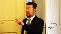 Tomio Okamura v Poslanecké sněmovně Tomio Okamura v Poslanecké sněmovně