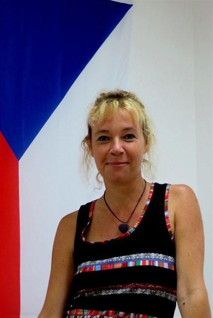 Veronika ouraová. Právnika a honorární konzulka na ostrov Guadeloupe.