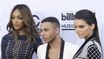 Návrhářem Balmain je devětadvacetiletý designér z Bordeaux Olivier Rousteing | na serveru Lidovky.cz | aktuální zprávy