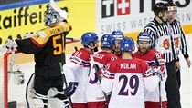 RADOST Z GÓLU. Čeští hokejisté oslavují vstřelenou branku v utkání s Německem. | na serveru Lidovky.cz | aktuální zprávy