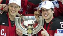 S trofejí pro vítěze. Kanaďané ovládli hokejového MS v Česku suverénním... | na serveru Lidovky.cz | aktuální zprávy