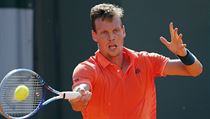 Tom Berdych porazil na French Open svho daviscupovho parka Radka tpnka.