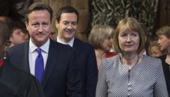 Britský premiér David Cameron pi slavnostním prvím jednání Parlamentu po...