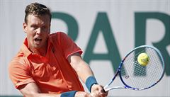 Tomá Berdych porazil na French Open svého daviscupového paráka Radka tpánka.