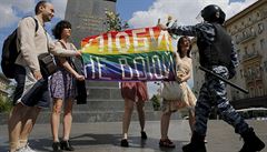 Aktivisté upozorují na dlouhodobé pronásledování gay komunity v Rusku