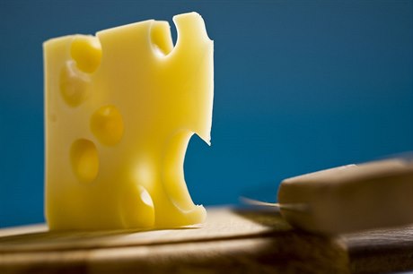 výcarský sýr ementál