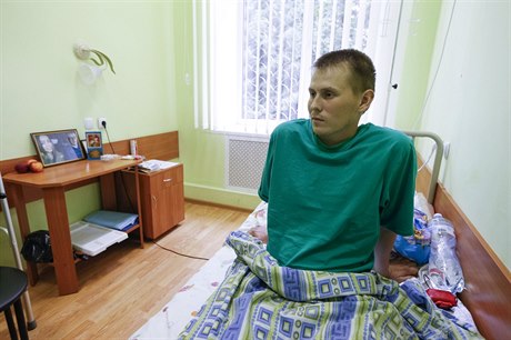 Alexandr Alexandrov, ruský voják zajatý na ukrajinském území, v nemocnici.