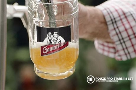 Gambrinus, nebo Patron? Zábr z reklamy Plzeského Prazdroje.