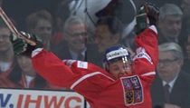 Pavel Patera se raduje z gólu na zlatém mistrovství světa 2001 v Německu. | na serveru Lidovky.cz | aktuální zprávy