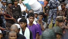 Cesta za lepím nevyla. Bangladétí uprchlíci se vrací zpt do zem, odkud...
