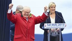Nezvaný host. Stále ještě čestný předseda Národní fronty Jean-Marie Le Pen při... Nezvaný host. Stále ještě čestný předseda Národní fronty Jean-Marie Le Pen při...