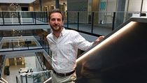 Manažer Jan Kovařík pracuje tři roky ve Švýcarsku. Zaměstnává ho medicíská... | na serveru Lidovky.cz | aktuální zprávy