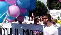 V Římě lidé demonstrovali proti plánu vlády uzákonit civilní sňatek homosexuálů. | na serveru Lidovky.cz | aktuální zprávy