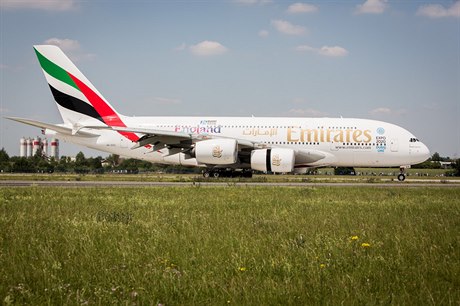 Airbus A380 spolenosti Emirates v Praze 1. 7. 2015 u píleitosti pátého...