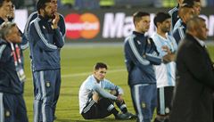 Messi neproil dobrý den. Jeho tým padl, rodinu napadli fanouci.