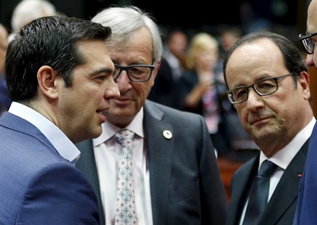 ecký premiér Tsipras, prezident Evropské komise Juncker a francouzský...