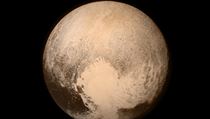 Sonda NASA zjistila, že planetka Pluto je větší, než se myslelo | na serveru Lidovky.cz | aktuální zprávy