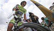 Alberto Contador na startu 14. etapy Tour.