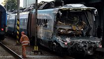Vlak Pendolino poničený při srážce s kamionem na přejezdu ve Studénce na... | na serveru Lidovky.cz | aktuální zprávy