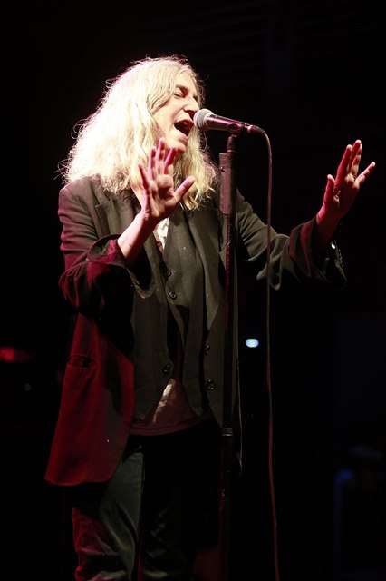 Z koncertu Patti Smith v praském Divadle Archa.