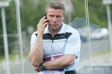 Legendární skokan o tyi Sergej Bubka.