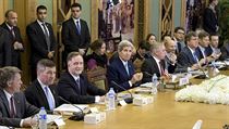 Americk ministr zahrani John Kerry ek na zahjen americko-egyptskho...