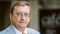 profesor trestního práva Jiří Jelínek profesor trestního práva Jiří Jelínek