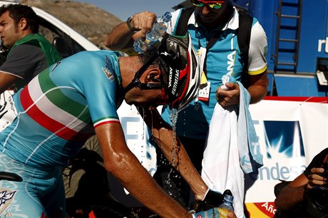 Vincenzo Nibali na Vuelt. Po druhé etap závodu byl vyazen kvli podvodu.
