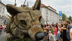 Festivalu Skupova Plze se zúastnil i obí vlk.