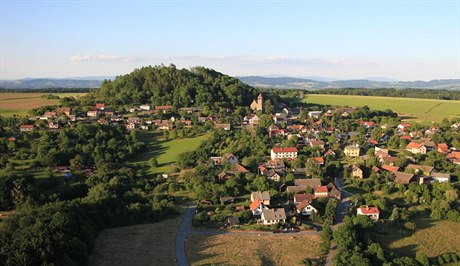 V obci Vyske ije piblin 400 obyvatel